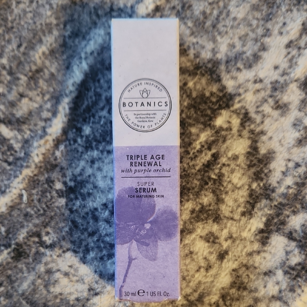 NEW Botanics Triple Age Renewal Serum
